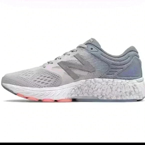 New Balance Women's 940 V4 Running Shoe 10.5 - Picture 1 of 12